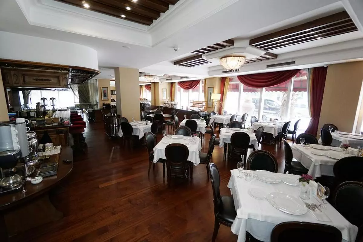 Anemon Hotel Izmir RESTAURANT (Copy).jpg